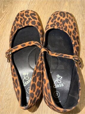 art class Leopard-Pattern Mary Jane Flats in Brown and Black